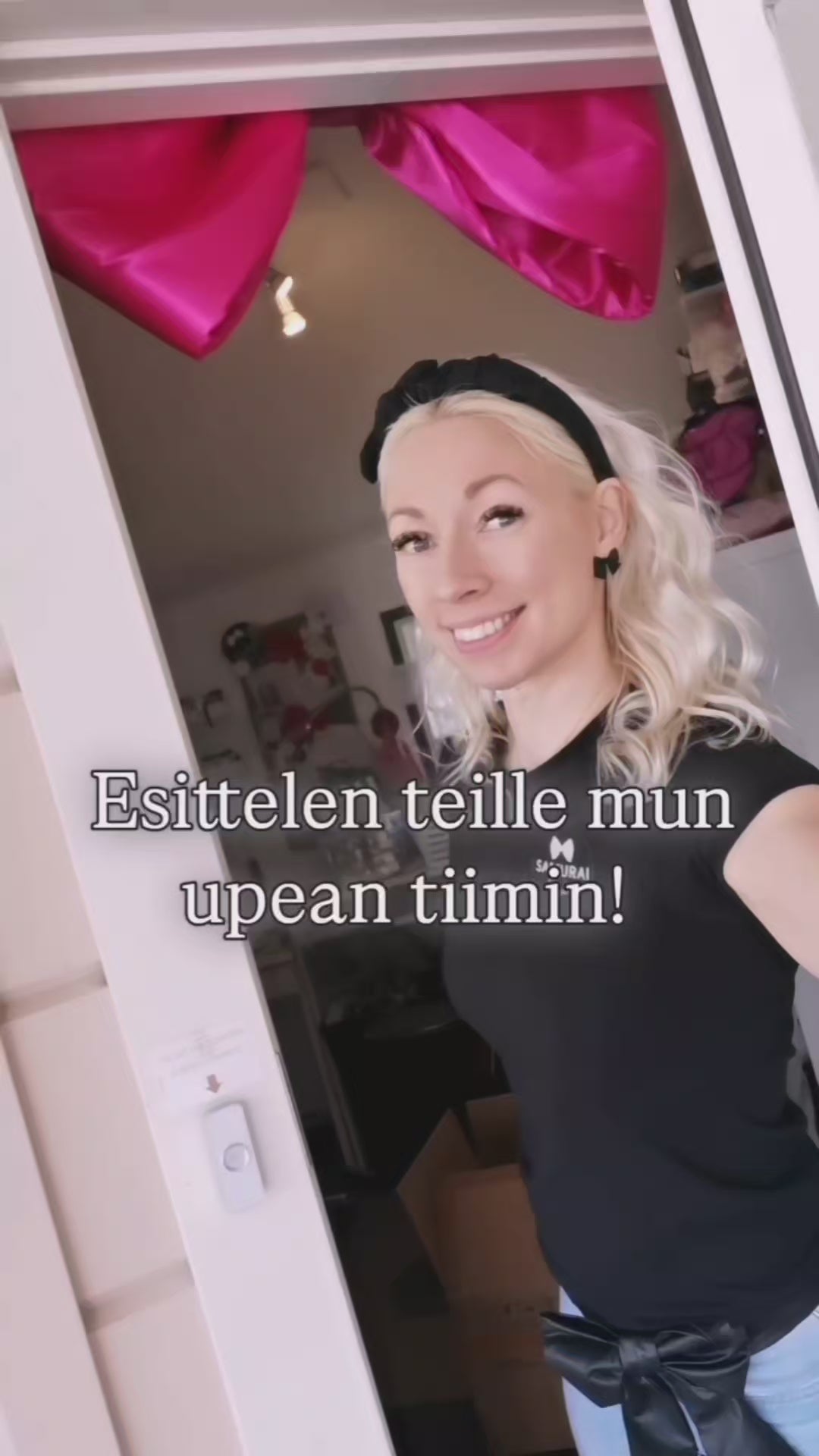 Lataa video: 