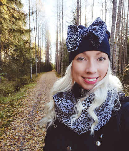 Rusettipipo musta (rusetteja eri kuoseja)